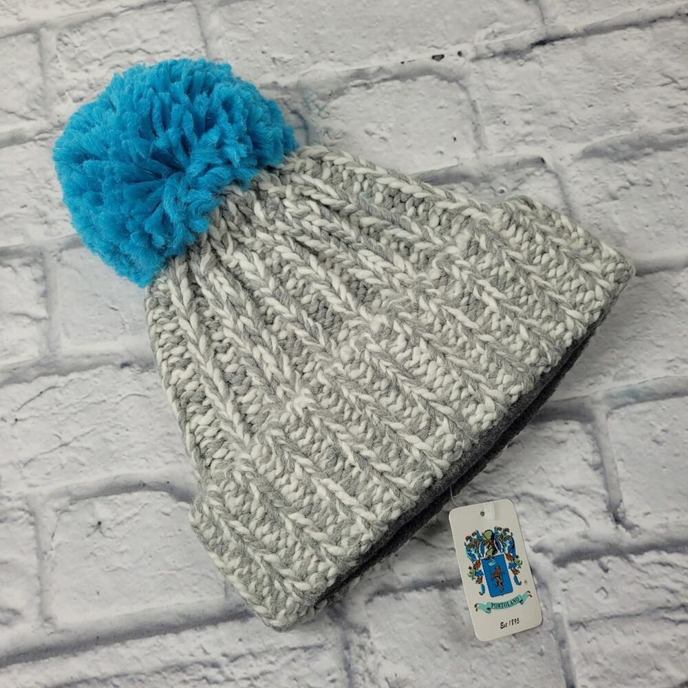 NWT Chunky Gray & Blue Pom Pom Hat by Portolano